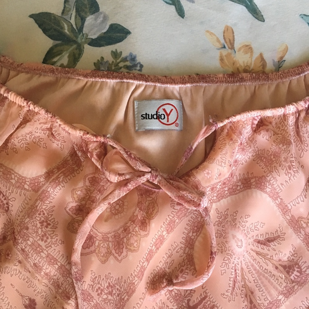 Pink Flowy Chiffon Studio Y Top with Bell Sleeves - Picture 3 of 8
